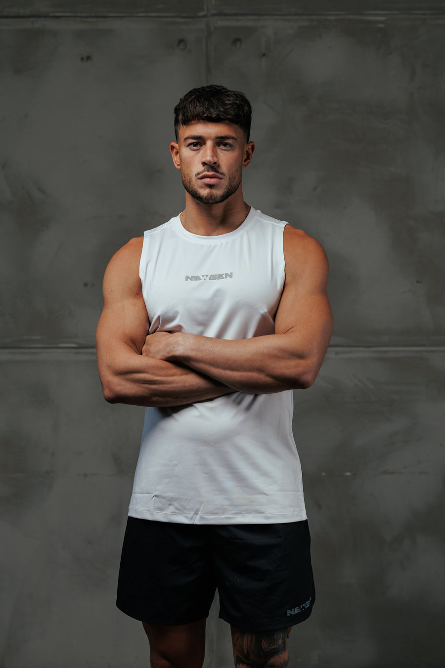 Essential Tank // White